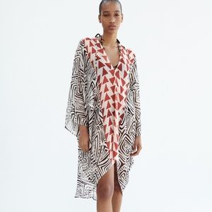 NWT printed asymmetric kaftan black and white Zara